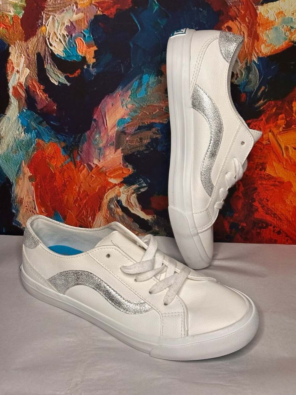 Blowfish Malibu Vice White Ella Silver Wave Low Top Sneakers Size 8 - Picture 2 of 6